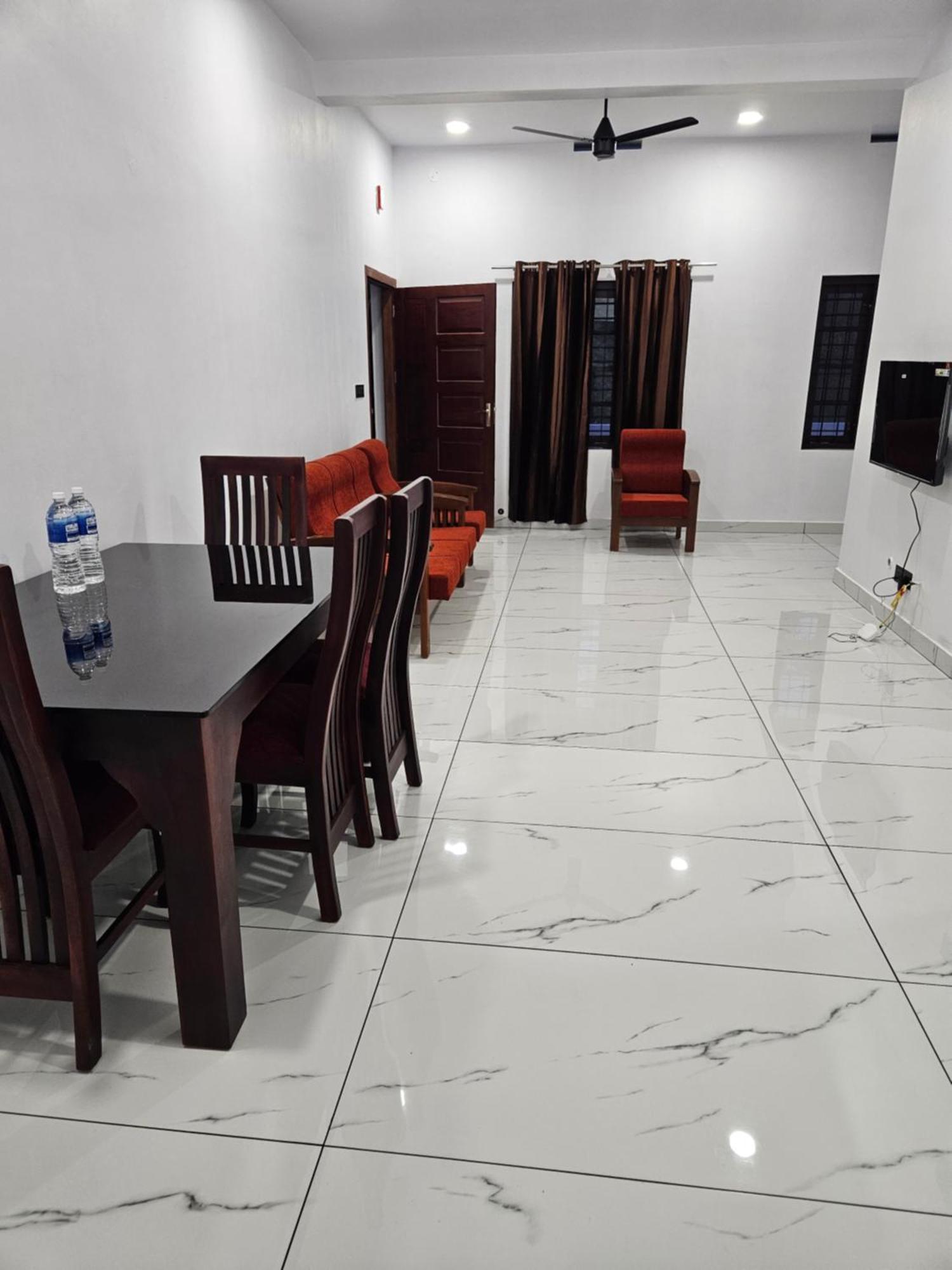 Mather Rajagiri Furnished Apartment *