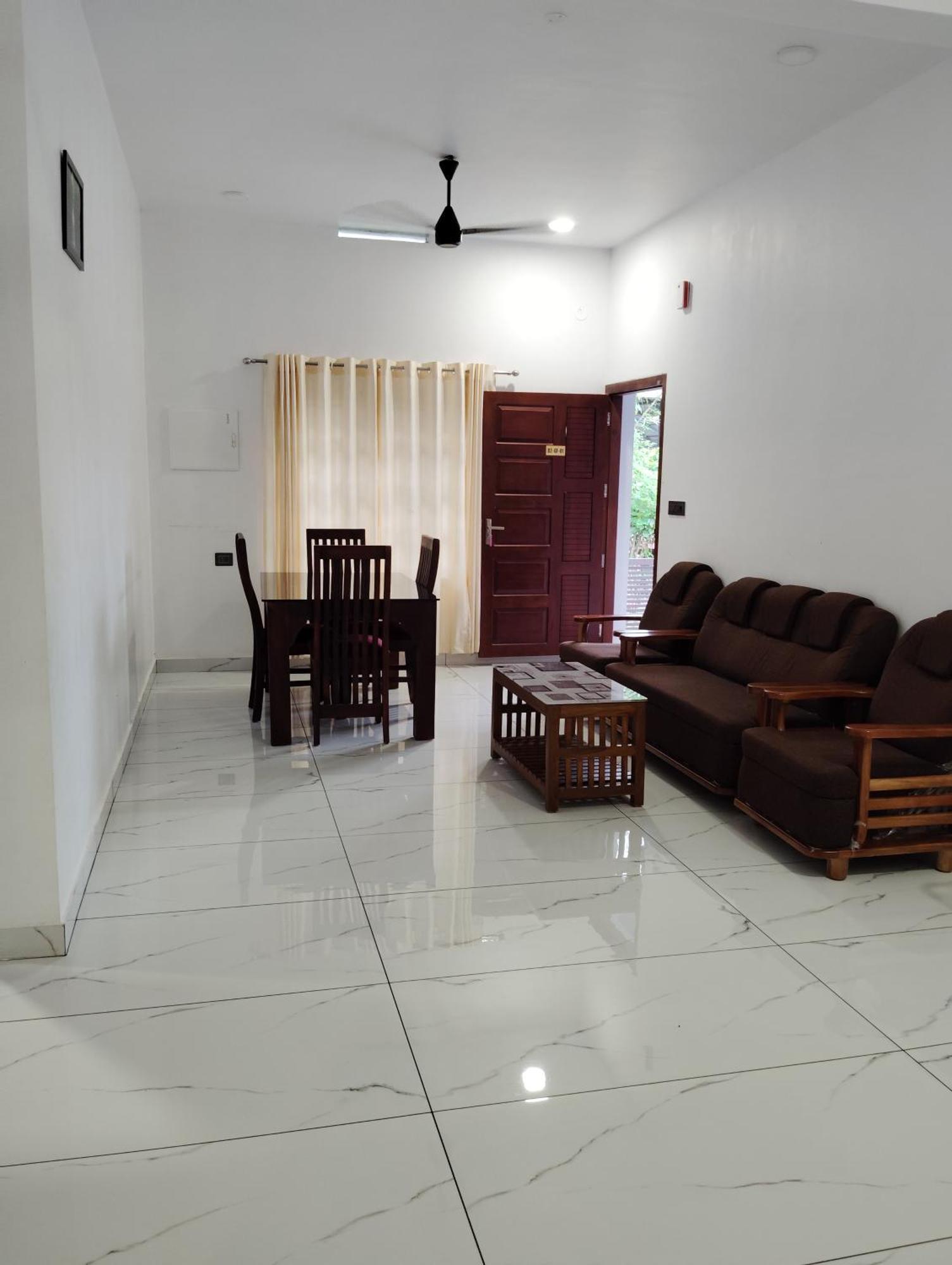 Mather Rajagiri Furnished Apartment *